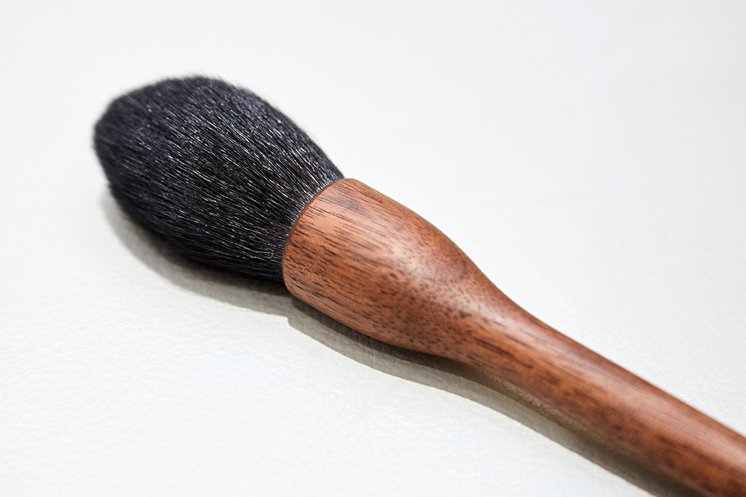 SHAQUA : Classical face Brush